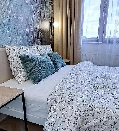 Lion - Premium With Balcony Apartment *