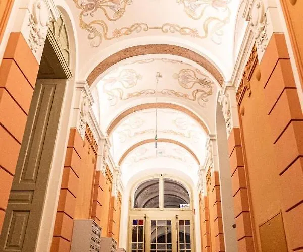 Lion - Premium With Balcony * كراكوفيا