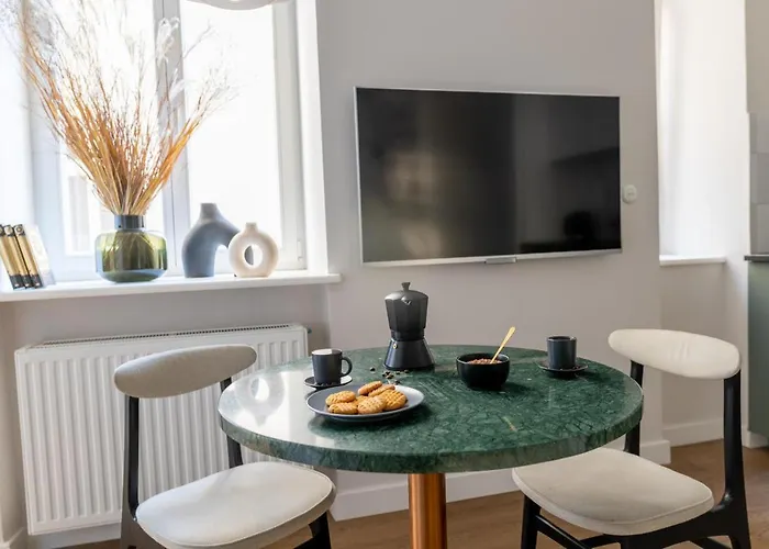 Lion - Premium With Balcony