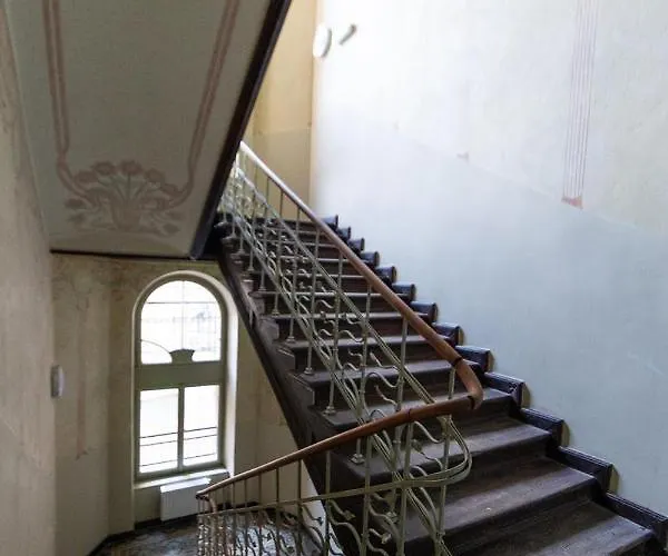 Lion - Premium With Balcony شقة *