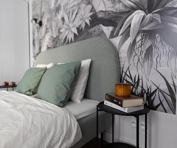 Lion - Premium With Balcony *